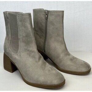 NEW Ankle Boot Gray Suede Size 9 Side Zip Elastic Insert Stacked Heel NINE WEST